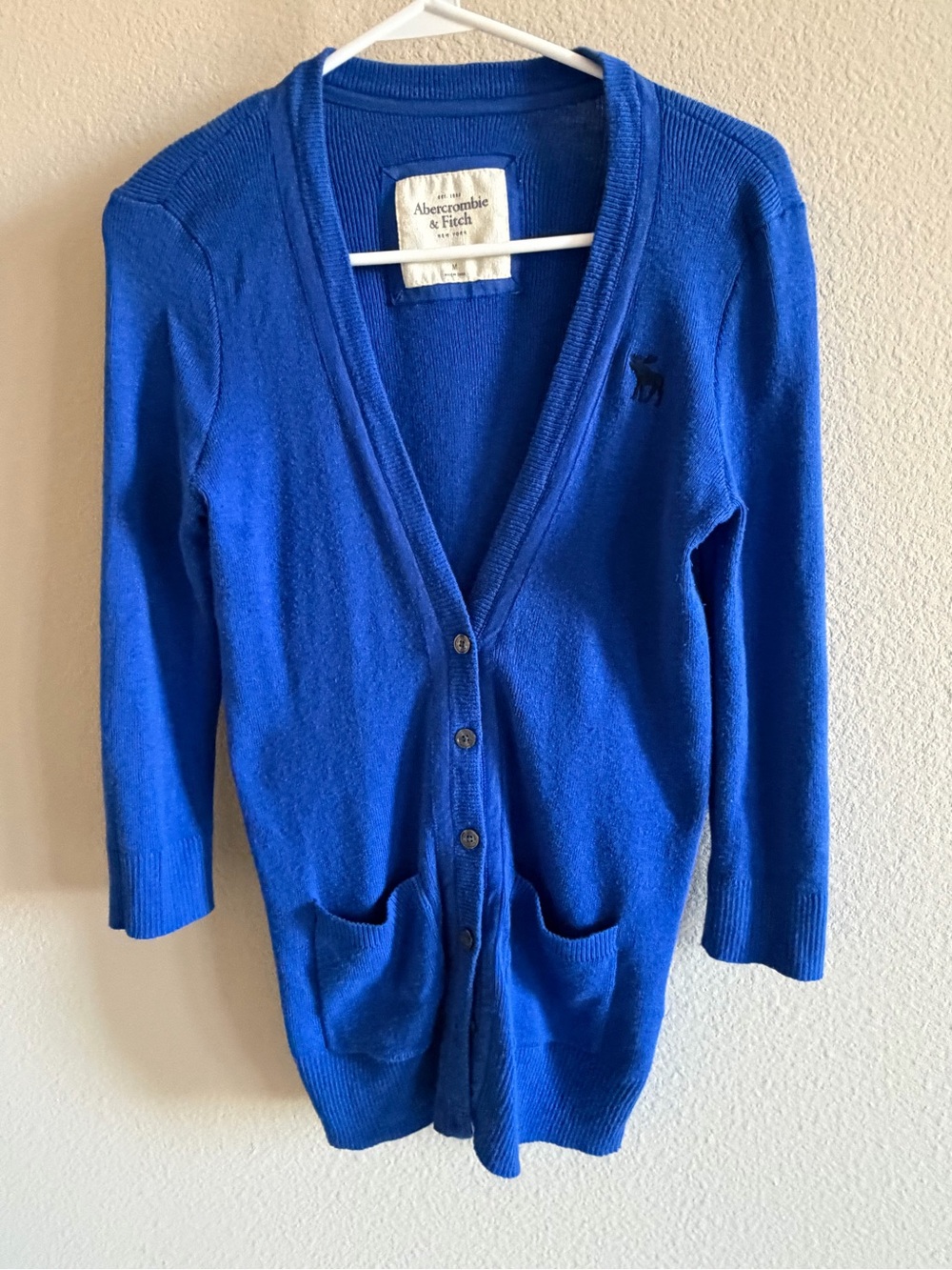 Abercrombie & Fitch Women's Cerulean Blue Cardigan Sweater M